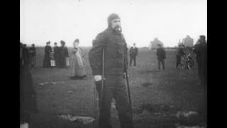 Blériot traverse la Manche en 31 minutes (1909) Pathé thumbnail